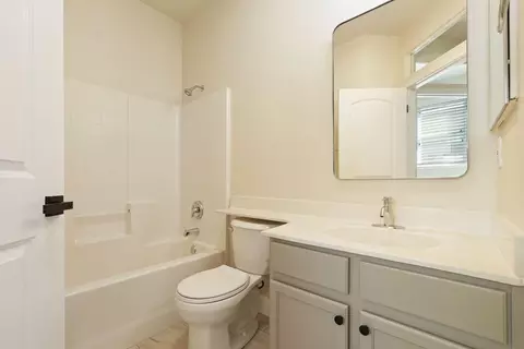 3920 Fallen Oak Dr, Modesto, CA 95355 photo 21