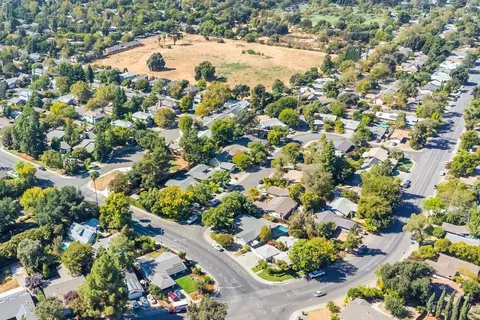 1241 Tulip Ln, Davis, CA 95618 photo 42