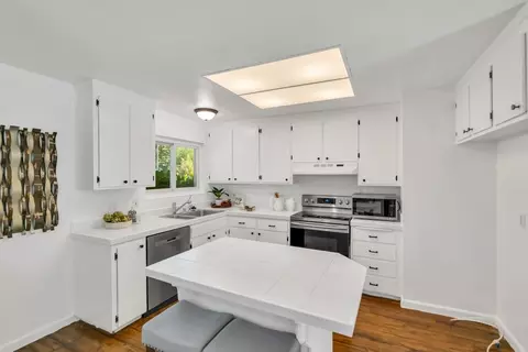 1241 Tulip Ln, Davis, CA 95618 photo 8