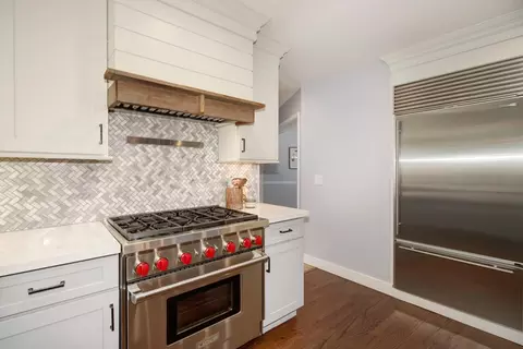 Kitchen - 8630 Pershing Ave, Fair Oaks, CA 95628 photo 6 of 11
