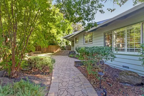 Exterior - 8630 Pershing Ave, Fair Oaks, CA 95628 photo 3 of 23