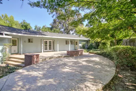 Exterior - 8630 Pershing Ave, Fair Oaks, CA 95628 photo 7 of 23