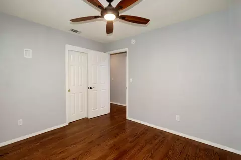 Bedroom - 8630 Pershing Ave, Fair Oaks, CA 95628 photo 3 of 5