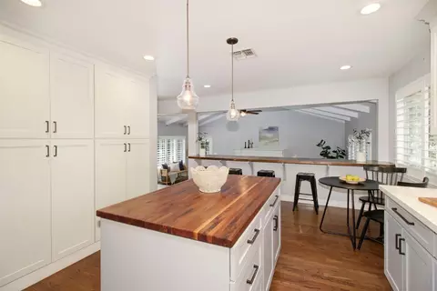 Kitchen - 8630 Pershing Ave, Fair Oaks, CA 95628 photo 11 of 11