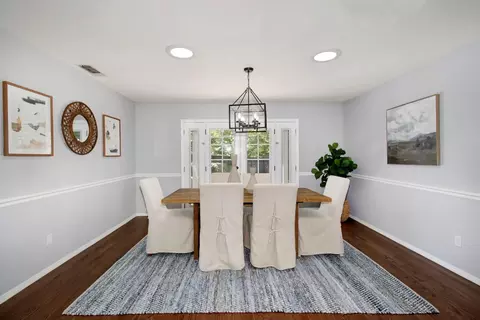 Dining - 8630 Pershing Ave, Fair Oaks, CA 95628 photo 2 of 4