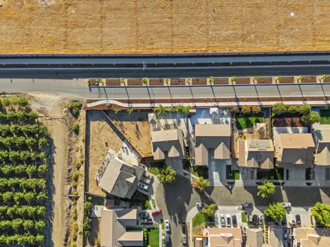 315 Lavender Ln, Patterson, CA 95363 photo 4