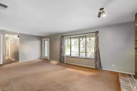Living - 441 Nob Hill Dr, Applegate, CA 95703 photo 5 of 12