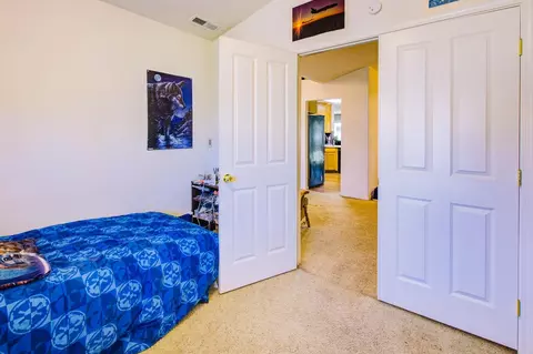 Bedroom - 1722 Brookside Dr, Manteca, CA 95336 photo 1 of 8