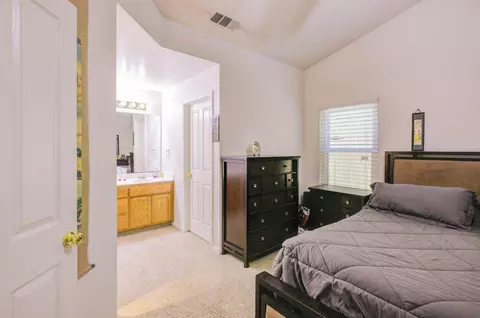 Bedroom - 1722 Brookside Dr, Manteca, CA 95336 photo 7 of 8
