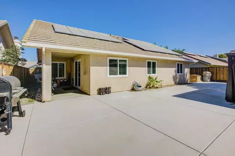 Exterior - 1722 Brookside Dr, Manteca, CA 95336 photo 8 of 8