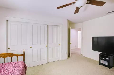 Bedroom - 1722 Brookside Dr, Manteca, CA 95336 photo 4 of 8