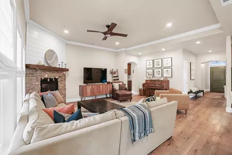 Living - 1021 Gabrielle Pl, Ripon, CA 95366 photo 1 of 1