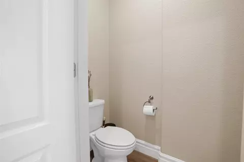 Entry Way - 1021 Gabrielle Pl, Ripon, CA 95366 photo 3 of 4