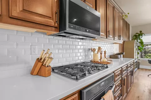 Kitchen - 1021 Gabrielle Pl, Ripon, CA 95366 photo 5 of 5