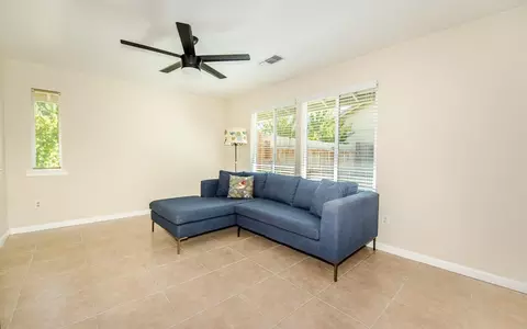 1016 Hemenway St, Winters, CA 95694 photo 8