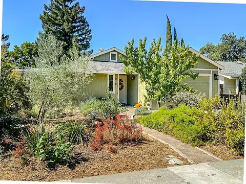 1016 Hemenway St, Winters, CA 95694 photo 3