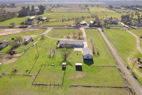 12953 E Tokay Colony Rd, Lodi, CA 95240 photo 1