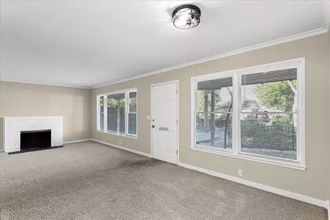 Living - 2100 Gordon Ave, Modesto, CA 95350 photo 6 of 9