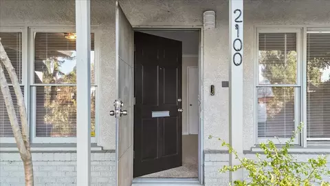 Entry Way - 2100 Gordon Ave, Modesto, CA 95350 photo 1 of 4