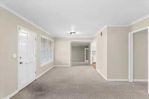 Living - 2100 Gordon Ave, Modesto, CA 95350 photo 5 of 9