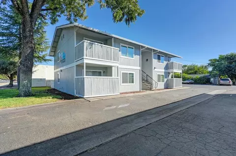 138 S Plumas St, Willows, CA 95988 photo 2