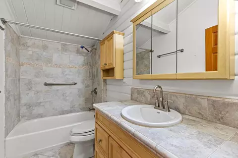 Bath - 409 Alpine Dr, Colfax, CA 95713 photo 1 of 3