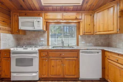 Kitchen - 409 Alpine Dr, Colfax, CA 95713 photo 2 of 3