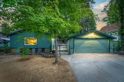 126 Empire St, Grass Valley, CA 95945 photo 1