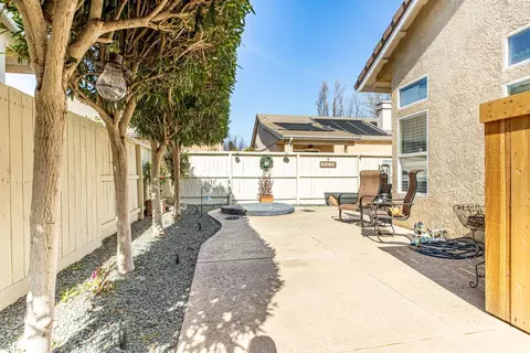 Exterior - 4725 Via Brezza, Modesto, CA 95357 photo 8 of 12