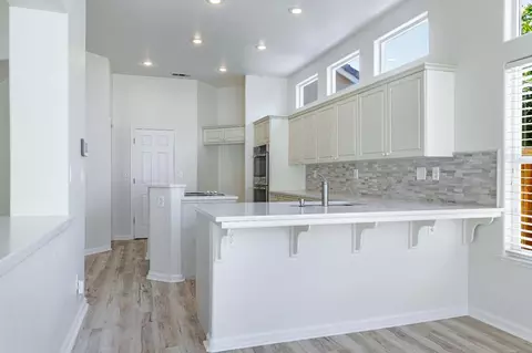 Kitchen - 4725 Via Brezza, Modesto, CA 95357 photo 1 of 5