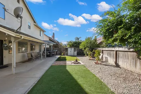 Exterior - 2509 Merle Ave, Modesto, CA 95355 photo 4 of 6