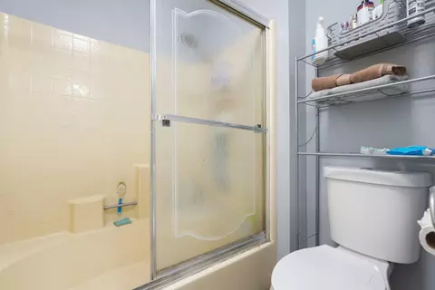 Bath - 2509 Merle Ave, Modesto, CA 95355 photo 4 of 4