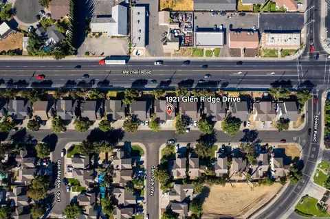 1921 Glen Ridge Dr, Ceres, CA 95307 photo 14