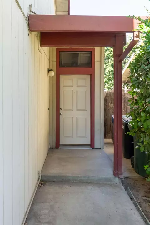 1921 Glen Ridge Dr, Ceres, CA 95307 photo 6