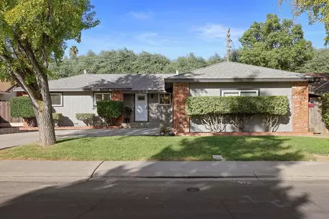 1009 Wolverine Way, Modesto, CA 95355 photo 2