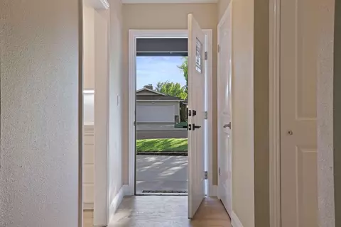 1009 Wolverine Way, Modesto, CA 95355 photo 6
