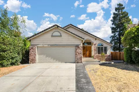 200 Camelot Dr, Tracy, CA 95376 photo 1