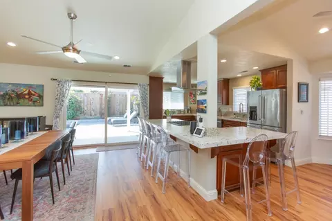 960 Collegeview Dr, Turlock, CA 95382 photo 3