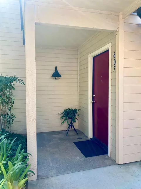 2401 Eilers Ln #607, Lodi, CA 95242 photo 1