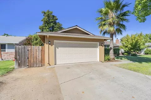 Exterior - 2105 Bodega Ln, Modesto, CA 95350 photo 7 of 9