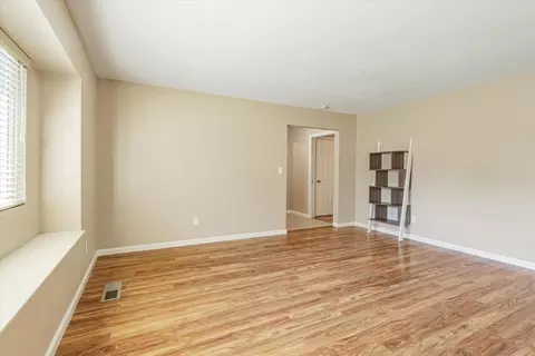 Living - 2105 Bodega Ln, Modesto, CA 95350 photo 7 of 8