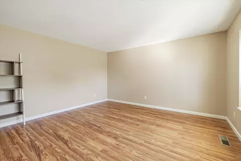 Living - 2105 Bodega Ln, Modesto, CA 95350 photo 4 of 8