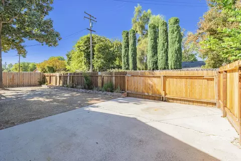 Exterior - 2105 Bodega Ln, Modesto, CA 95350 photo 3 of 9