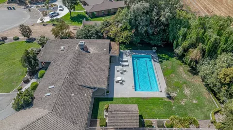 View/Area - 2507 Windy Ct, Merced, CA 95340 photo 7 of 8