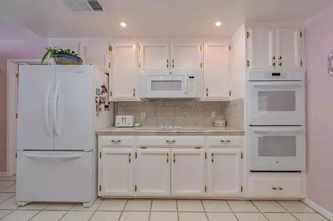Kitchen - 2507 Windy Ct, Merced, CA 95340 photo 4 of 4