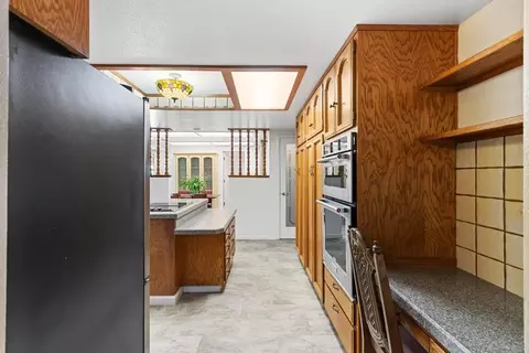 Kitchen - 1662 Stonecrest Rd, Placerville, CA 95667 photo 4 of 11