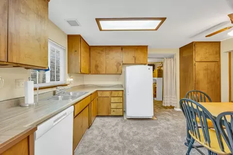 Kitchen - 1662 Stonecrest Rd, Placerville, CA 95667 photo 11 of 11