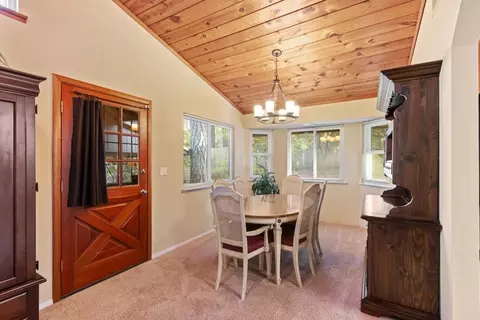 Dining - 1662 Stonecrest Rd, Placerville, CA 95667 photo 2 of 7