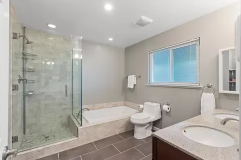 Bath - 1662 Stonecrest Rd, Placerville, CA 95667 photo 2 of 8