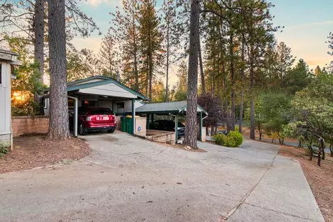 Exterior - 1662 Stonecrest Rd, Placerville, CA 95667 photo 8 of 20